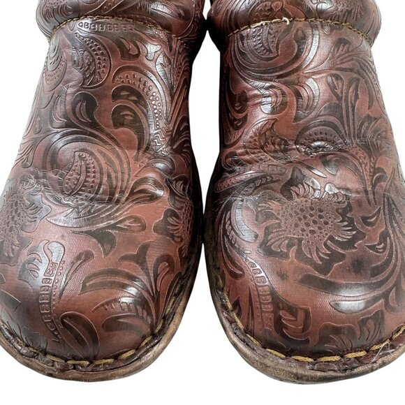 BOC Born Concepts Clogs Size 7.5 Womens Shoes Brown Tooled Embossed Floral Vegan - Picture 4 of 10